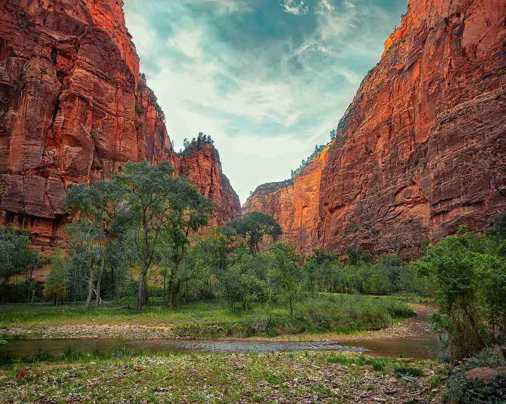 Zion sandstone cliffs